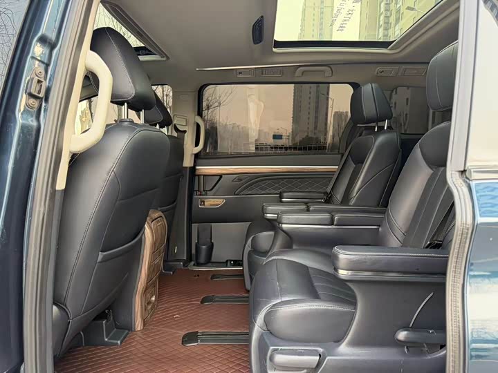 Фото 6 - GAC Trumpchi M8