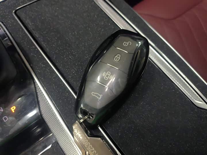 Фото 9 - Hongqi HS5