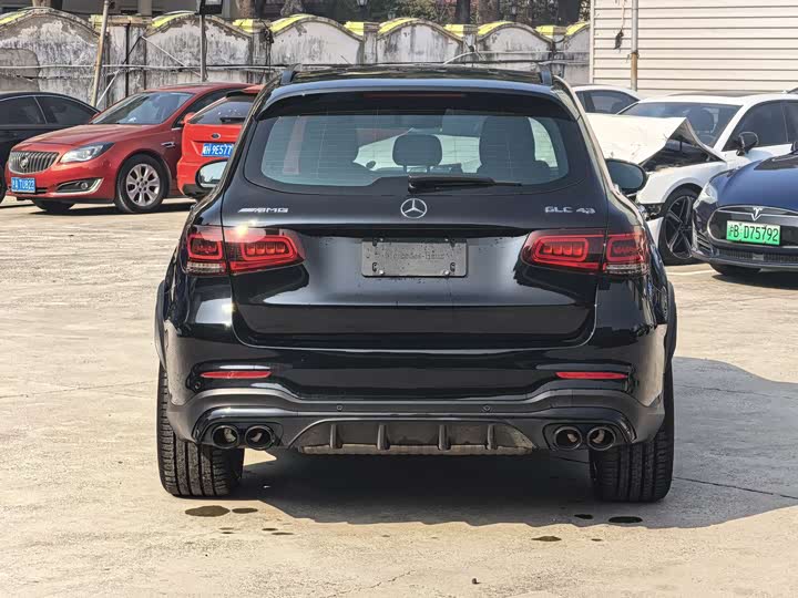 Фото 7 - Mercedes-Benz GLC-Class AMG