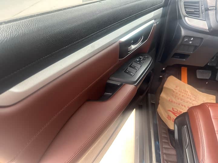 Фото 6 - Honda CR-V