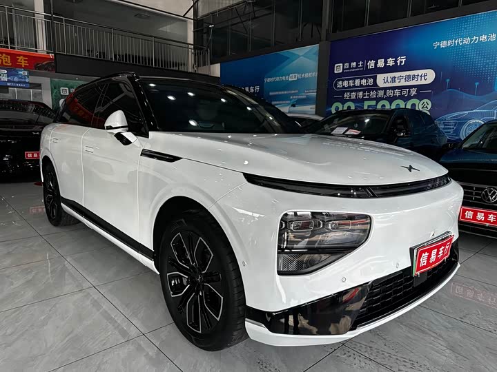 Фото 2 - XPeng G9