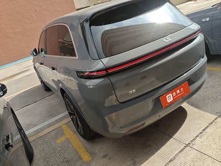 Фото 4 - LiXiang L8