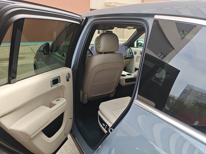 Фото 6 - LiXiang L8