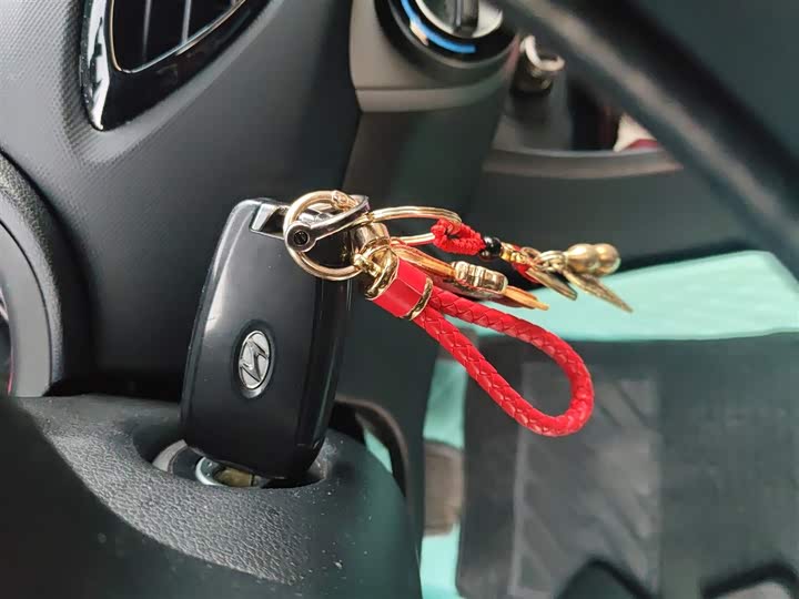 Фото 9 - Hyundai Celesta