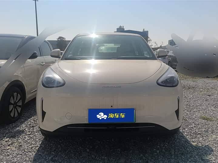 Фото 2 - Geely Galaxy Geome