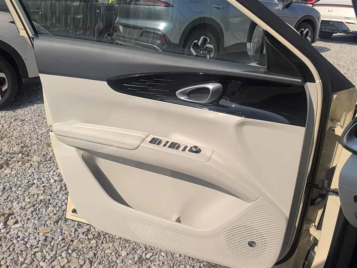 Фото 7 - Geely Galaxy Geome