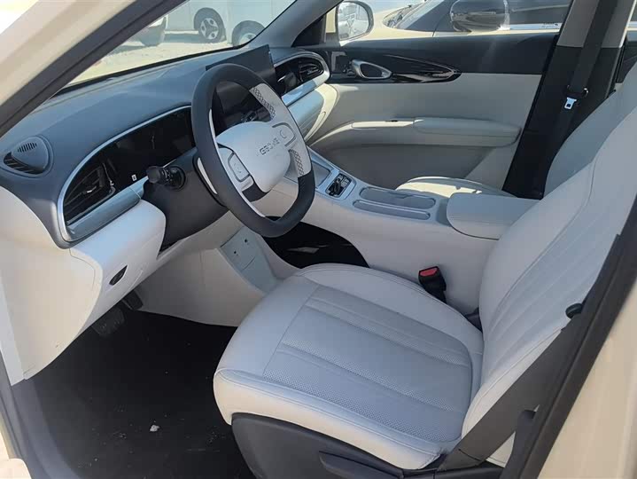 Фото 9 - Geely Galaxy Geome