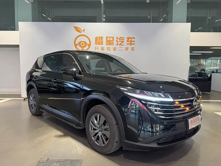 Фото 2 - Nissan Pathfinder