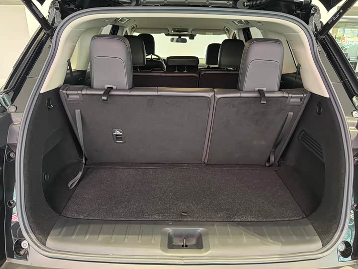 Фото 6 - Nissan Pathfinder