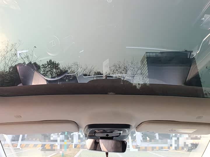 Фото 8 - Zeekr 001