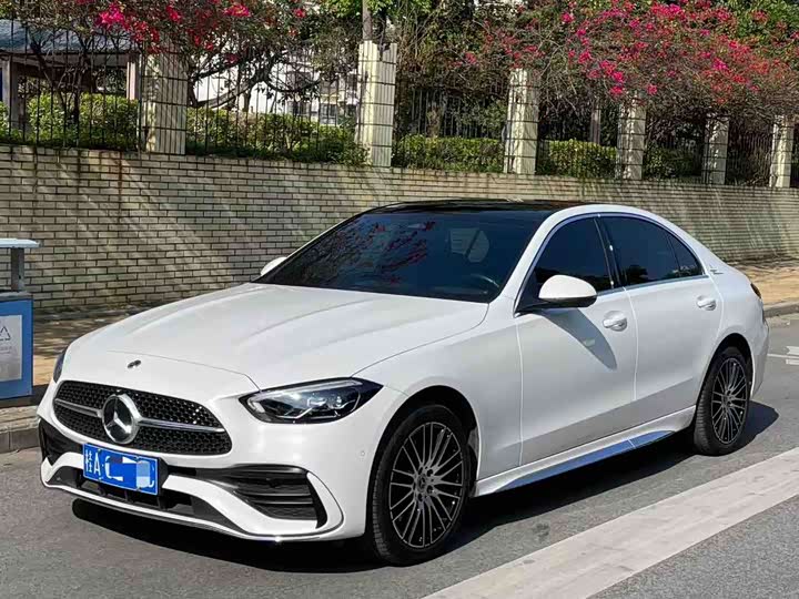 Фото 1 - Mercedes-Benz C-Class