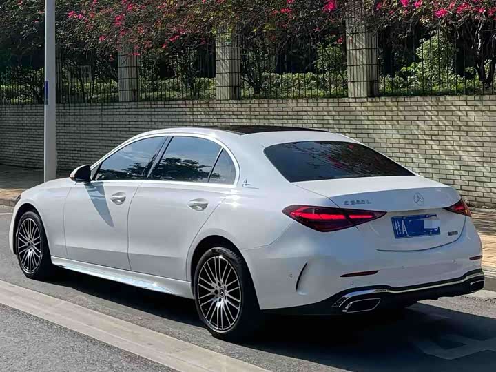 Фото 4 - Mercedes-Benz C-Class