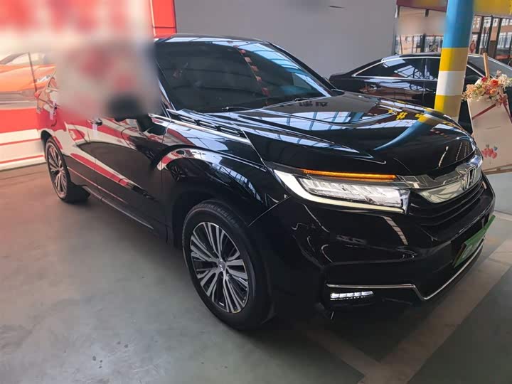 Фото 4 - Honda Avancier