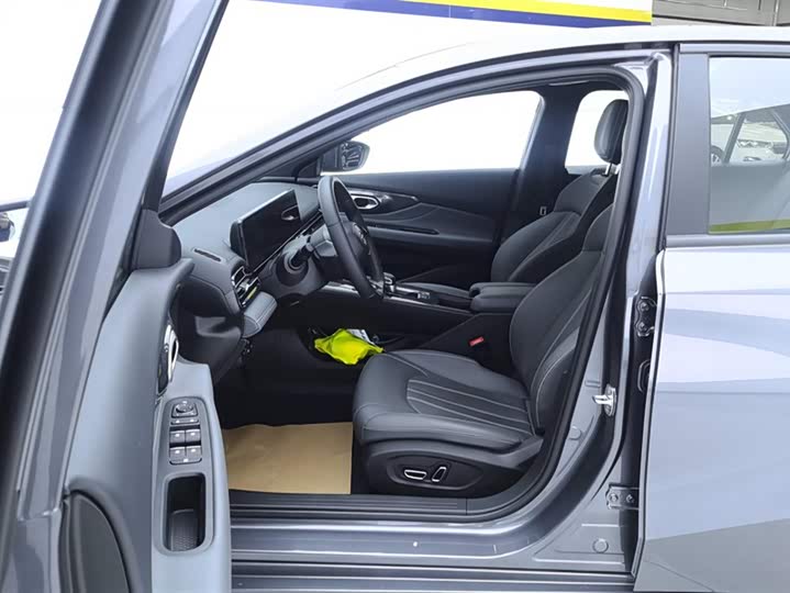 Фото 9 - GAC Trumpchi Empow R