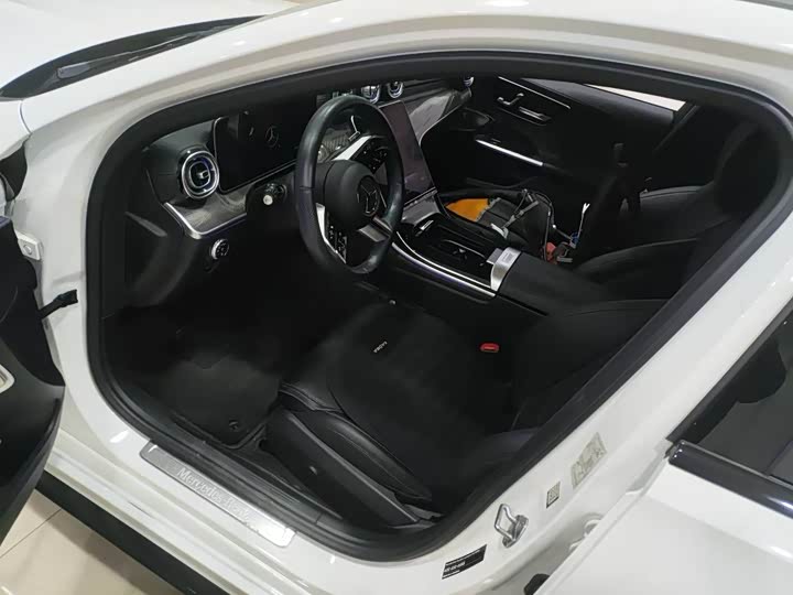 Фото 6 - Mercedes-Benz C-Class