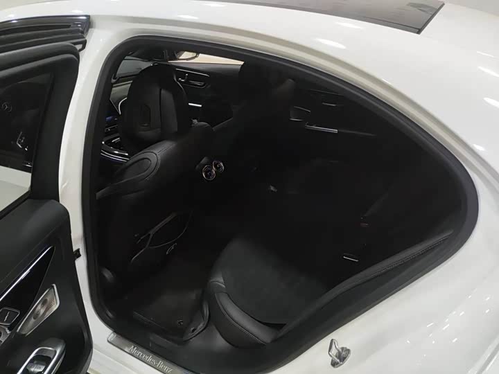 Фото 7 - Mercedes-Benz C-Class