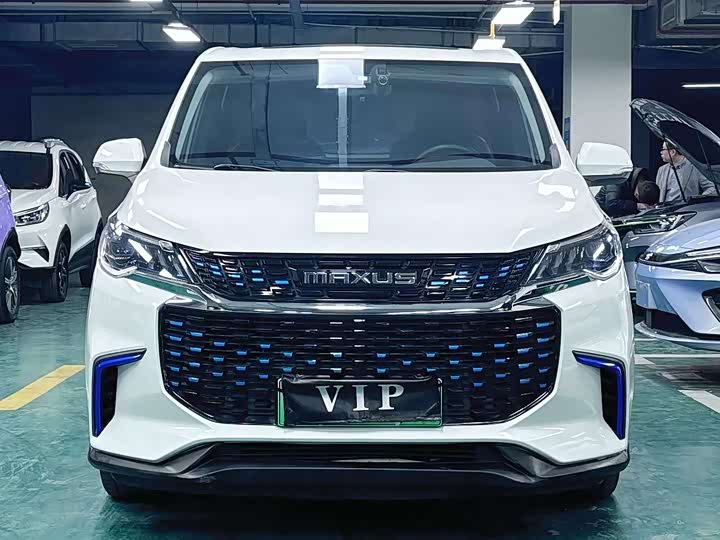 Фото 2 - Maxus Euniq 5