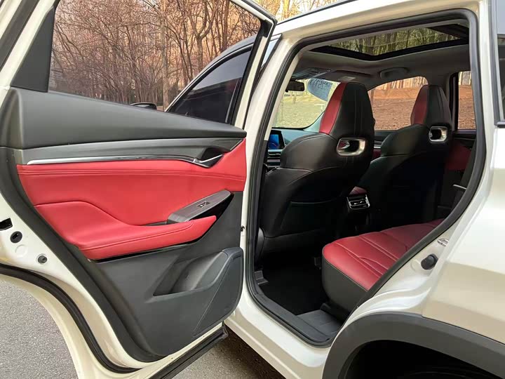 Фото 6 - Changan CS75 Plus