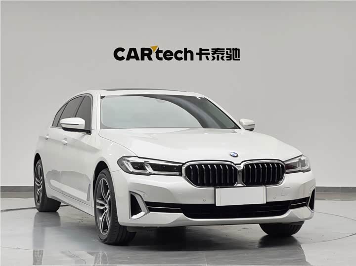 Фото 3 - BMW 5 Series