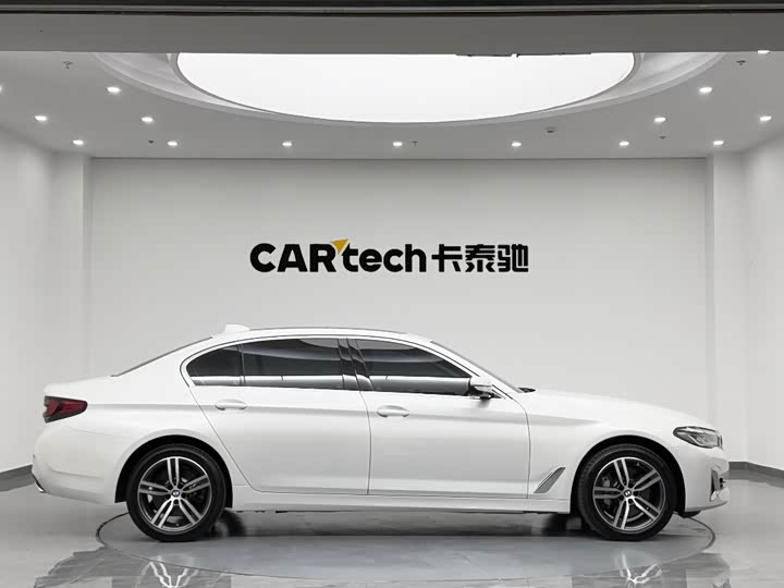 Фото 4 - BMW 5 Series