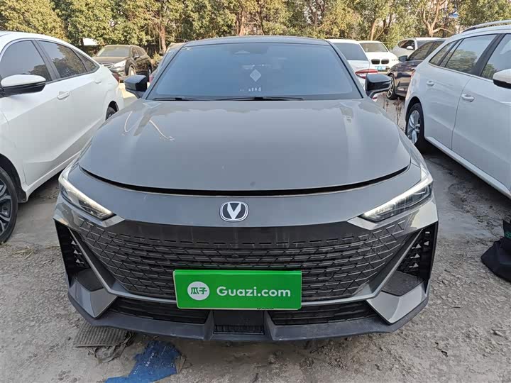 Фото 3 - Changan UNI-V