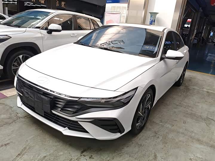 Фото 2 - Hyundai Elantra N line