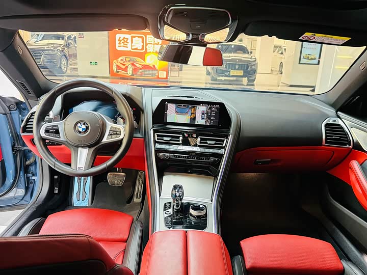 Фото 8 - BMW 8 Series