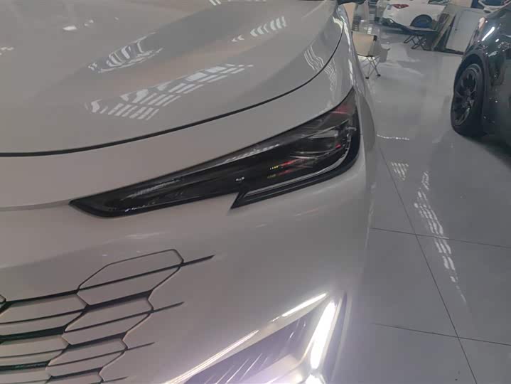 Фото 5 - Changan UNI-K