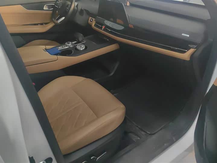 Фото 8 - Changan UNI-K