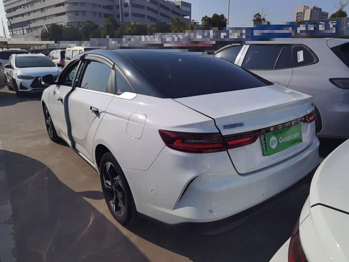 Фото 5 - Geely Geometry G6