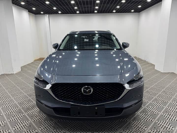 Фото 1 - Mazda CX-30