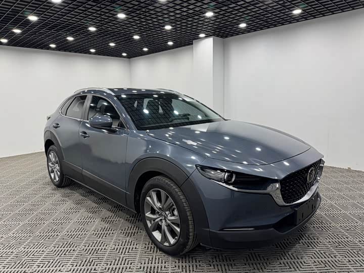 Фото 2 - Mazda CX-30