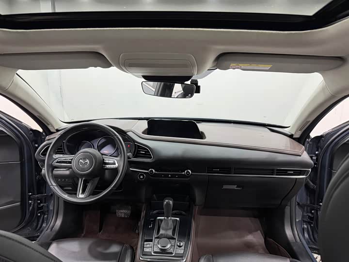 Фото 5 - Mazda CX-30