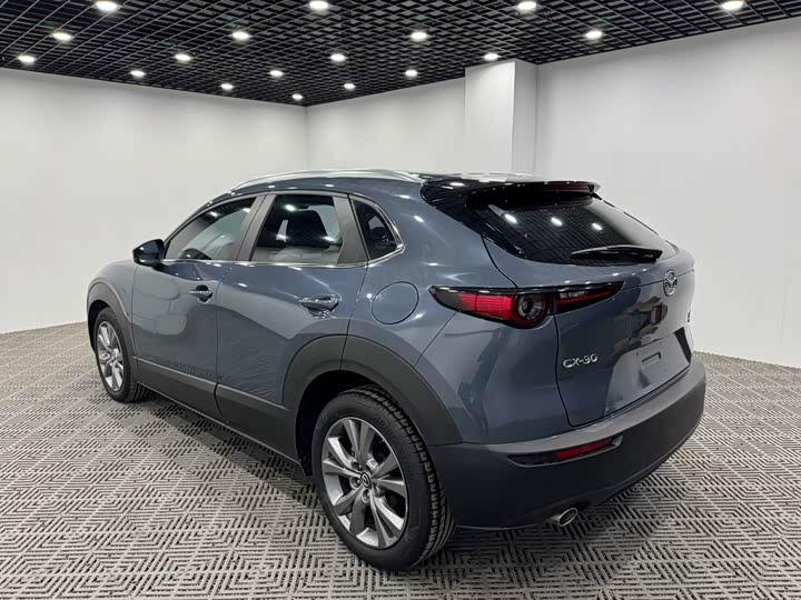 Фото 9 - Mazda CX-30