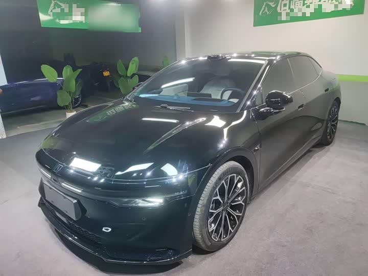 Фото 2 - Zeekr 007