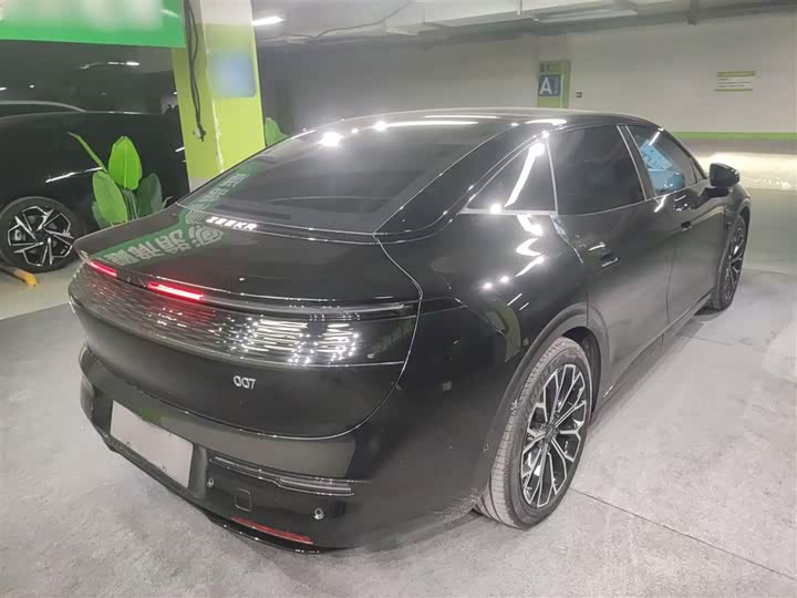 Фото 7 - Zeekr 007