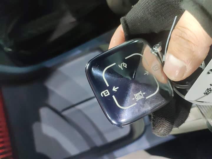 Фото 9 - Zeekr 007