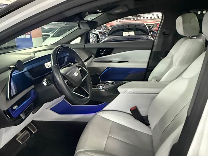 Фото 6 - Cadillac Optiq