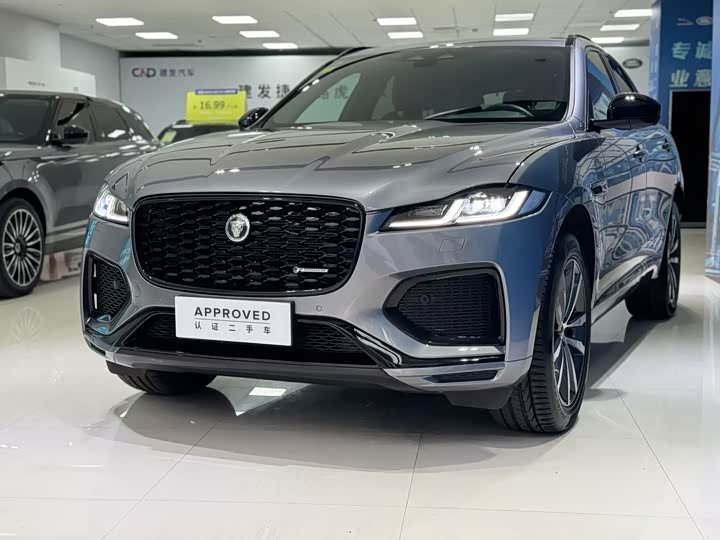 Фото 1 - Jaguar F-Pace