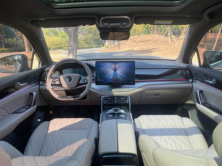 Фото 6 - BYD Tang Hybrid/EV