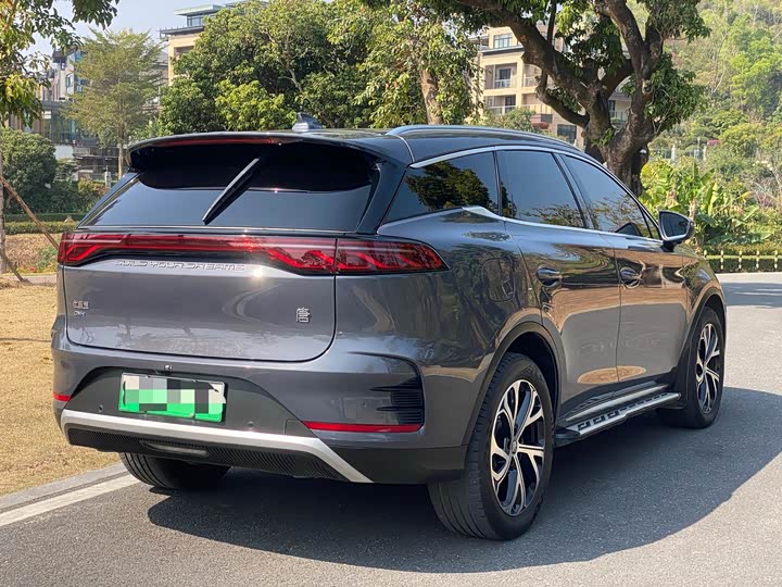 Фото 9 - BYD Tang Hybrid/EV