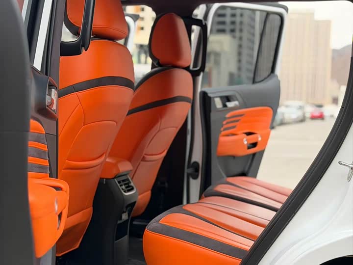 Фото 6 - Tank 300