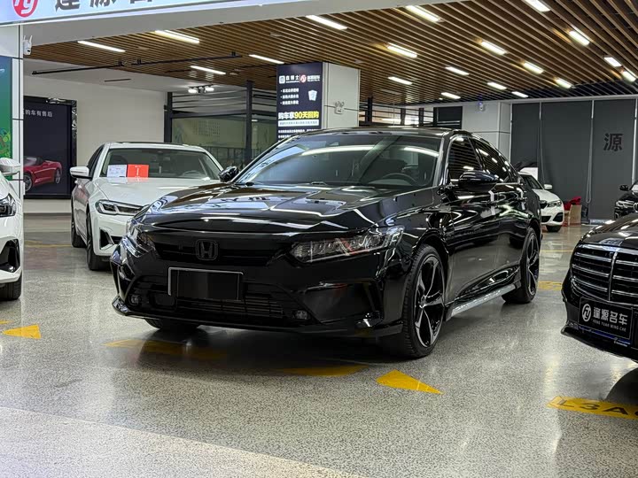 Фото 1 - Honda Inspire