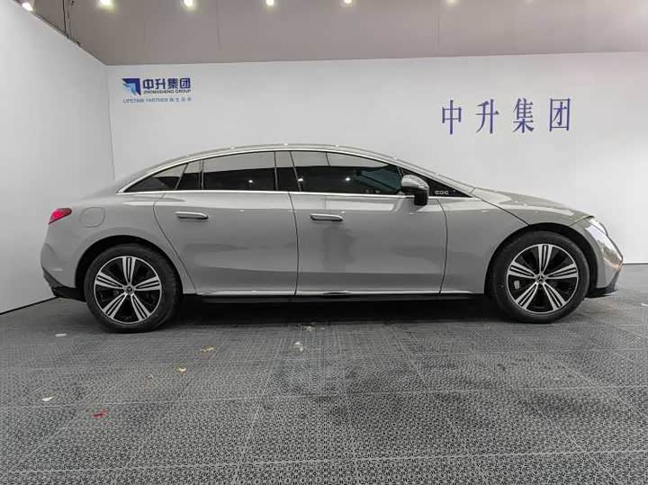 Фото 3 - Mercedes-Benz EQE