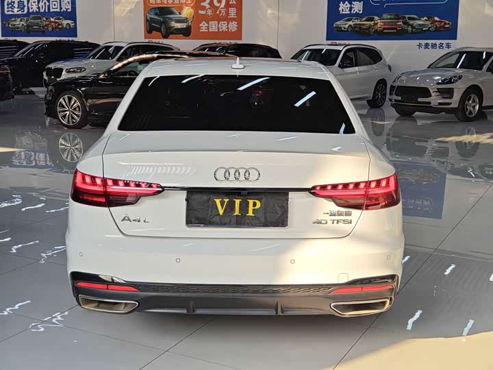 Фото 7 - Audi A4L