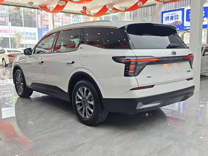 Фото 4 - Ford Edge