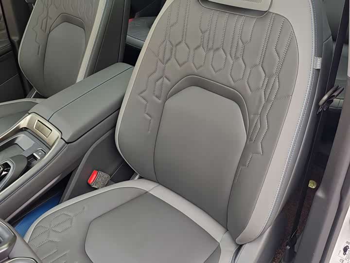 Фото 9 - Ford Edge