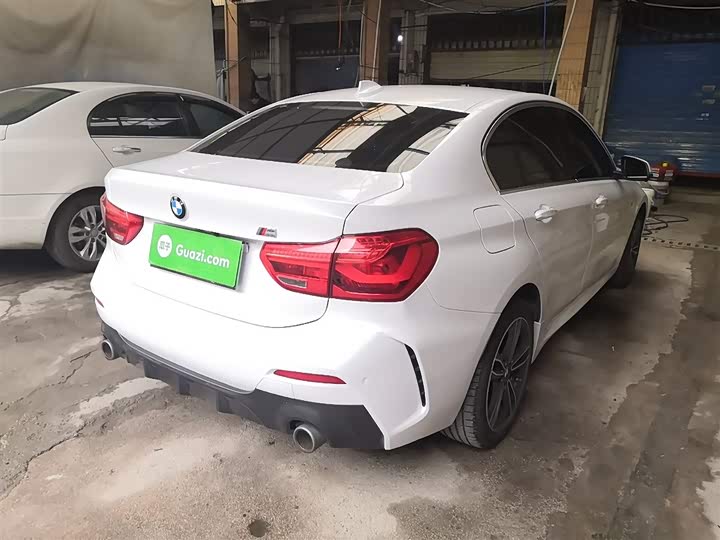 Фото 7 - BMW 1 Series