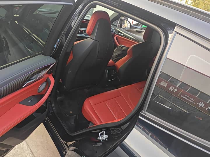 Фото 9 - BMW X3 M