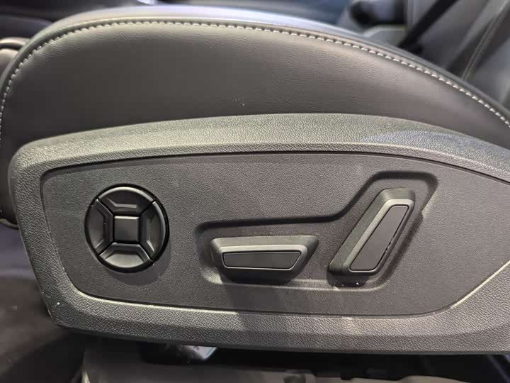 Фото 9 - Audi Q4 e-tron